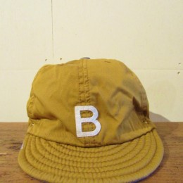 BEAT INITIAL CAP　「 B 」 (MUSTARD)