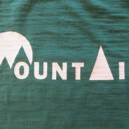 「山」をイメージしたロゴもかわいいですね。