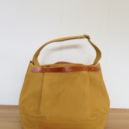 yellow (camel leather)