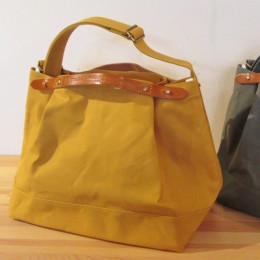 yellow (camel leather)