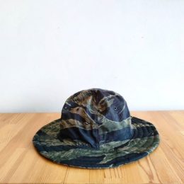 MOUNTAIN HAT