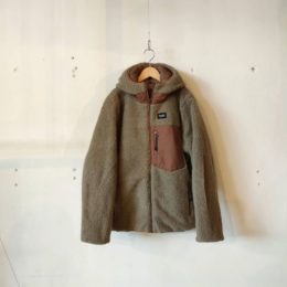 L.BROWN × BEIGE