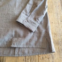 袖や裾はこんな感じです。