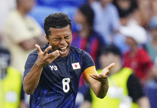 「ヴァアァァァアァァァ~ヌァ~ツウゥヤスミィィィッ」