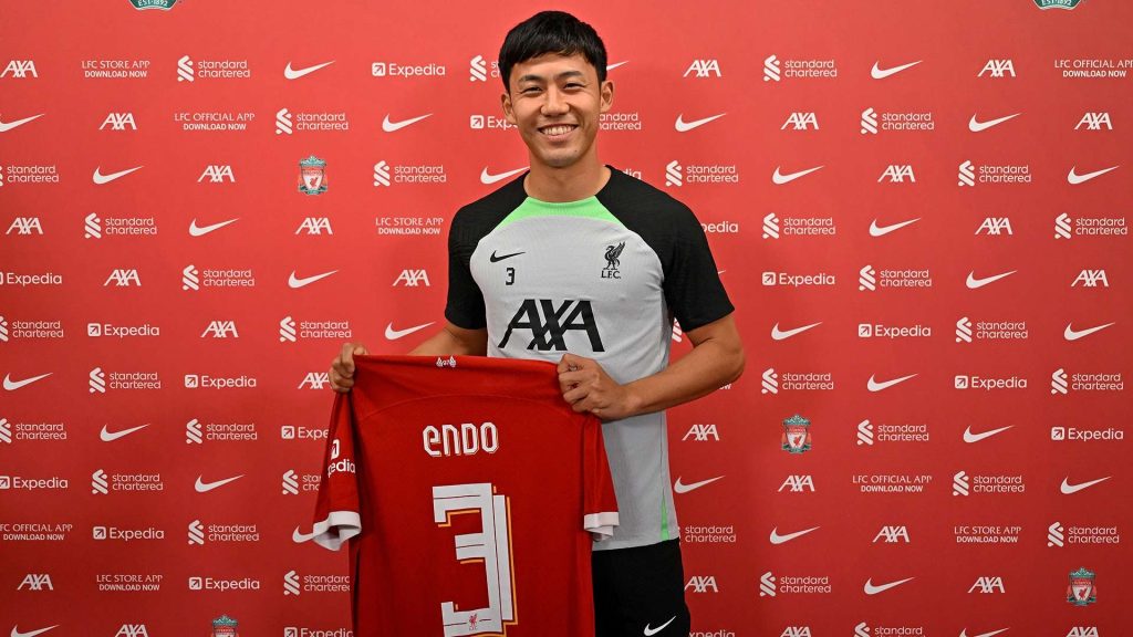 「ゴソツギョ～オメデトォ～！。」