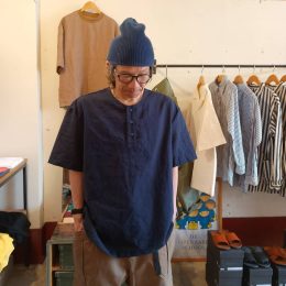 着用してみると、身幅も（袖も）ゆったりしてて涼しいです！。