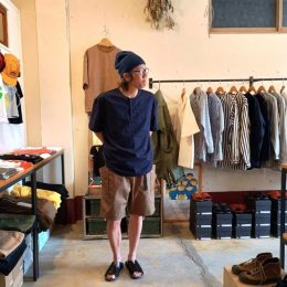 以上、 モデル：ショートスリーブ（てか、半そで半ズボン！？）の、店主　172cm,57kg/着用サイズ：4