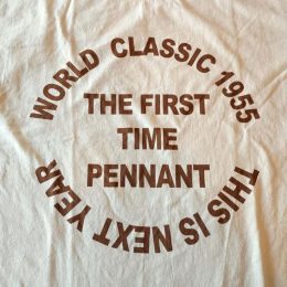 1955年「ワールドシリーズ初制覇!」を記念したメモリアルTEE。の、イメージだそうです。