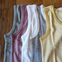 今回は、 こちらの５カラーでお願いしてみました。