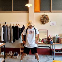 モデル:vivalavida!の、店主 172cm,57kg/着用サイズ:L