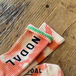 ちなみに、 こちらも中にグリーンのラインがチラッと入ってますよ！。