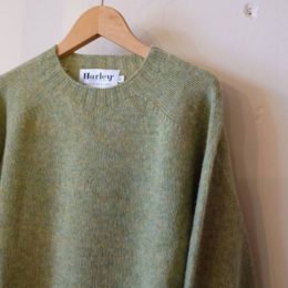 シームレスのニットはストレスもなく着心地も良いですよ。